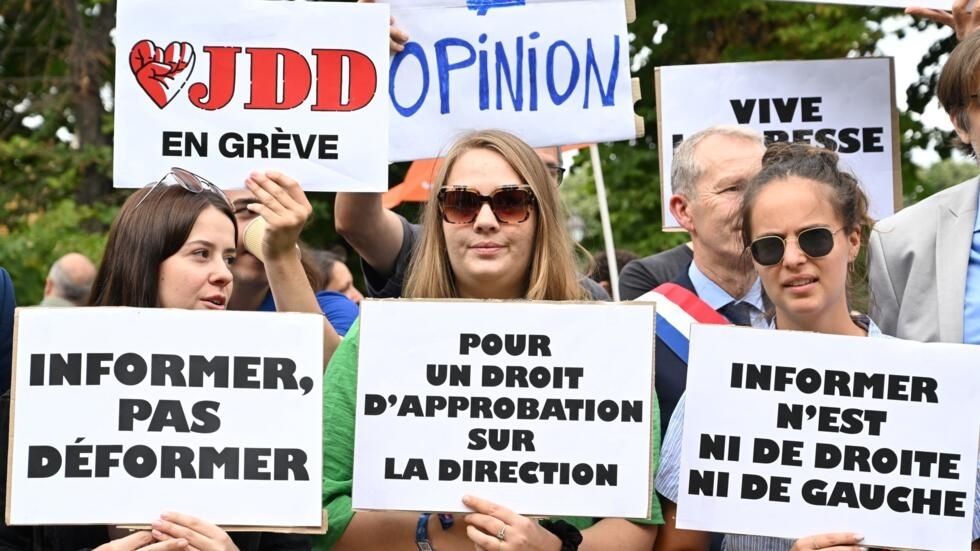Grève au JDD : "Vincent Bolloré fait de la politique, il faut une réponse politique"